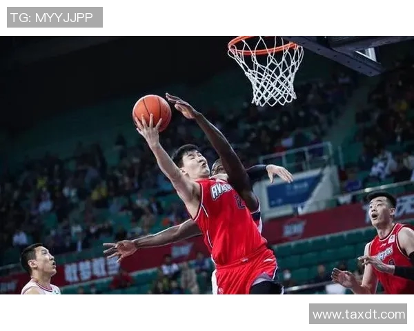 深圳羽毛球队以72分稳居锦标赛积分榜首位展现强劲实力