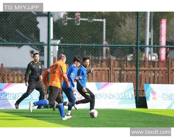 足球明星自贴画直播活动精彩纷呈球迷互动热情高涨共庆足球魅力时刻